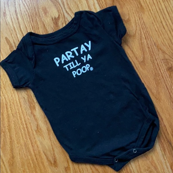 small wonders Other - 5/$20 Short sleeve onesie